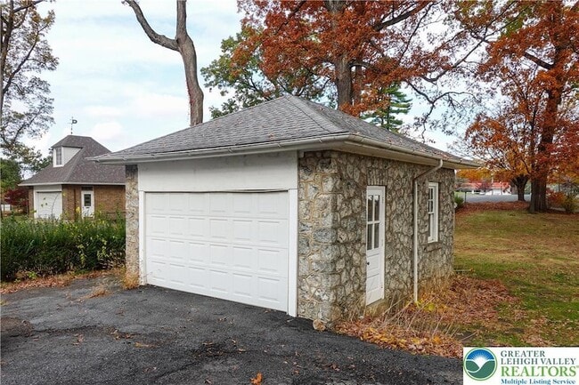 Building Photo - 5101 William Penn Hwy