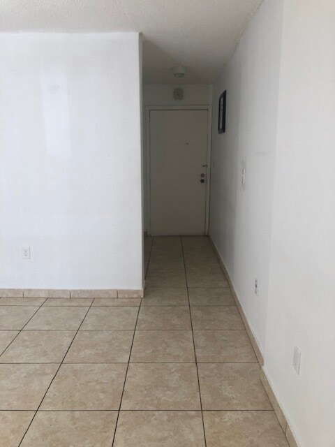 Building Photo - 2496 SW 17th Ave
