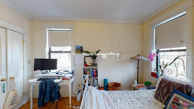 Building Photo - 76 Quint Ave