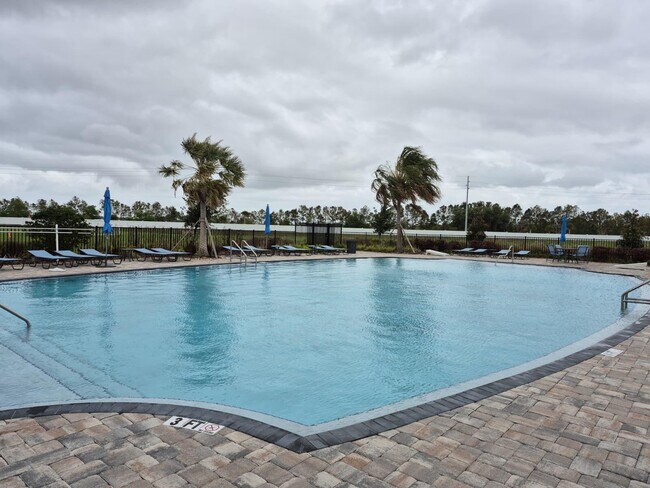 Building Photo - 2099 Babbling Brk Blvd