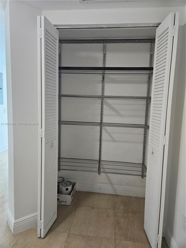 Building Photo - 41 SE 5th St