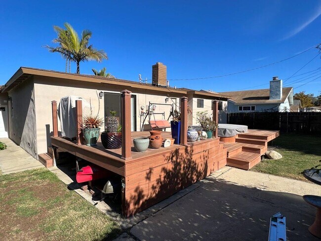 Building Photo - Updated 3 Bed / 2 Bath Goleta Home - Walk ...