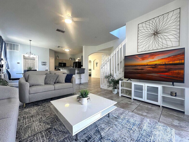 Building Photo - 930 Oxford Dr