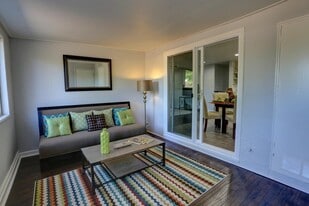 Building Photo - 373 DAYTON AVE