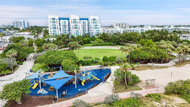 Building Photo - 7600 Collins Ave