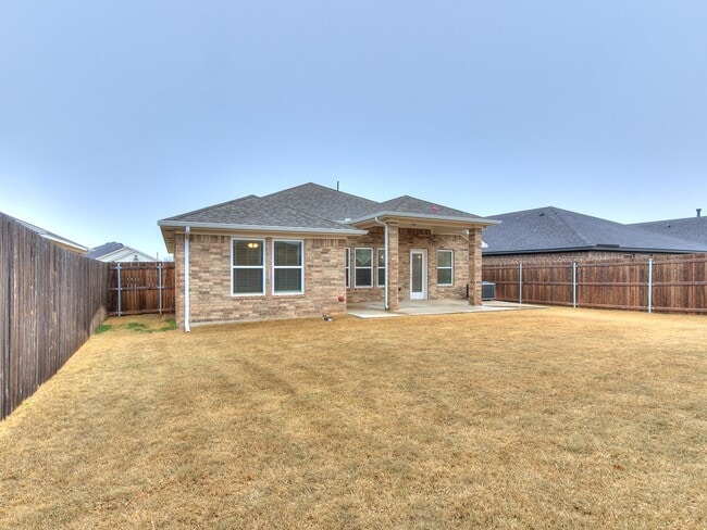 Building Photo - 3421 Pagoda Pead Dr