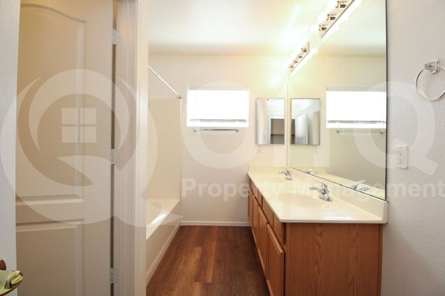 Building Photo - 8078 W Mary Jane Ln