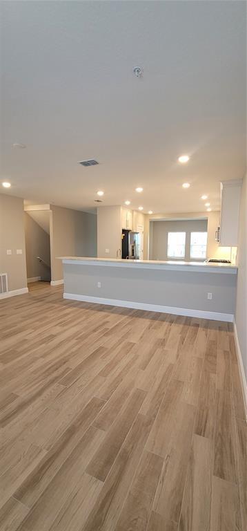 Building Photo - 5351 Bridge St