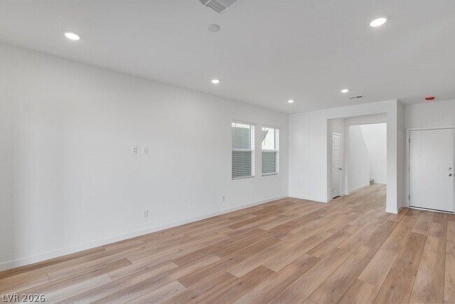Building Photo - 8328 Meridian Rdg Ave