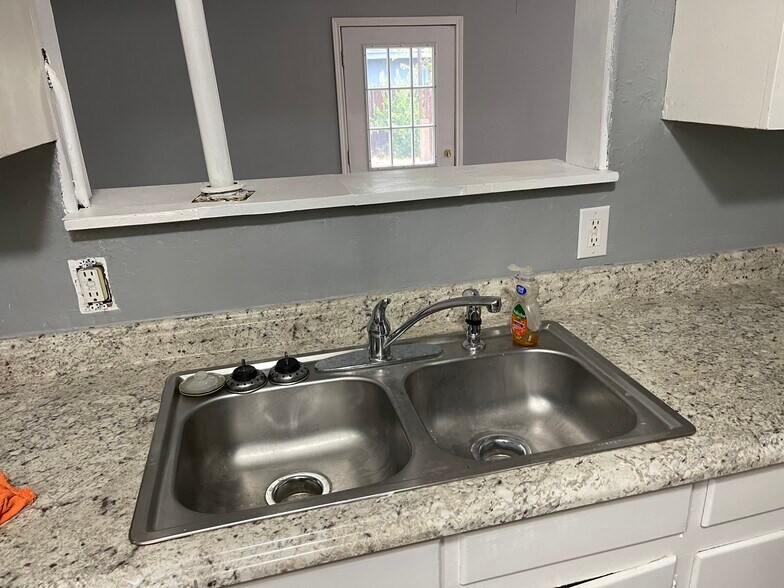 Building Photo - 1972 Colorado Ave