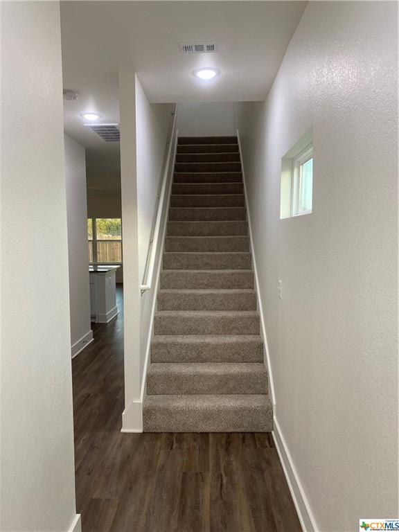 Building Photo - 909 Allie Wy