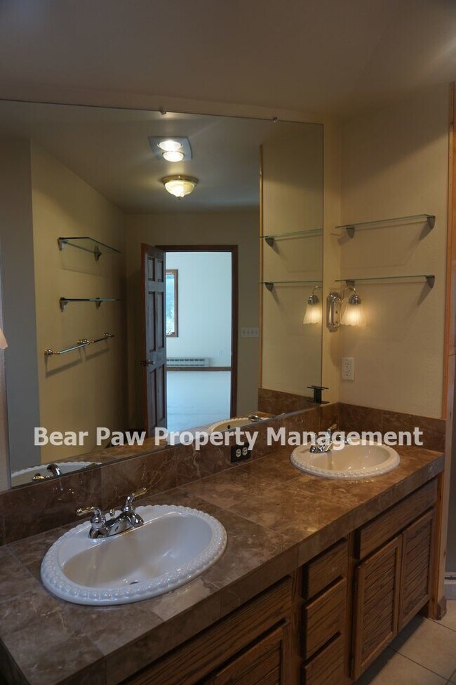 Building Photo - Amazing Views of Mt. Evans in Evergreen Highlands!