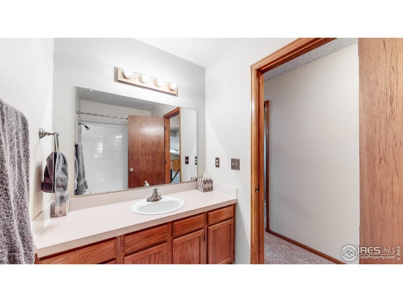 Building Photo - 2466 Sunstone Dr