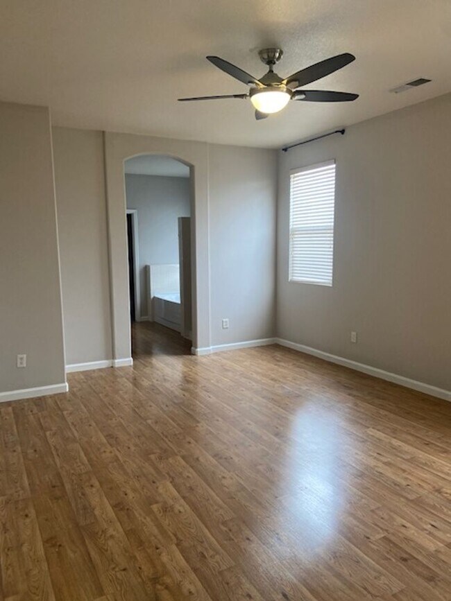 Building Photo - South Reno - Double Diamond Stunner - Tons of Amenities!
