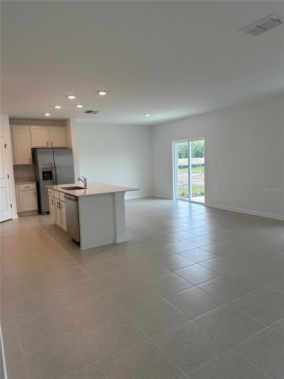 Building Photo - 5695 Ficus Aurea St