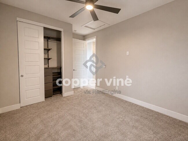 Building Photo - 11959 Mountview Ln