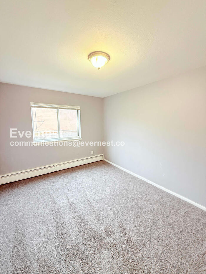 Building Photo - 18711 Schoolcraft Rd