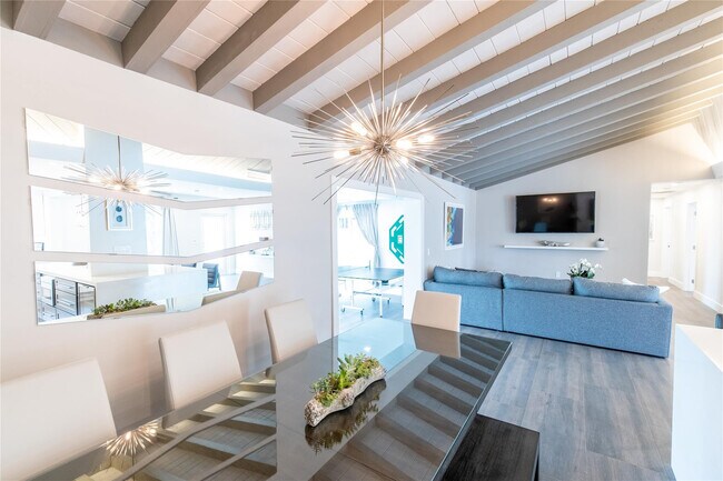 Building Photo - 2275 SW 44th St