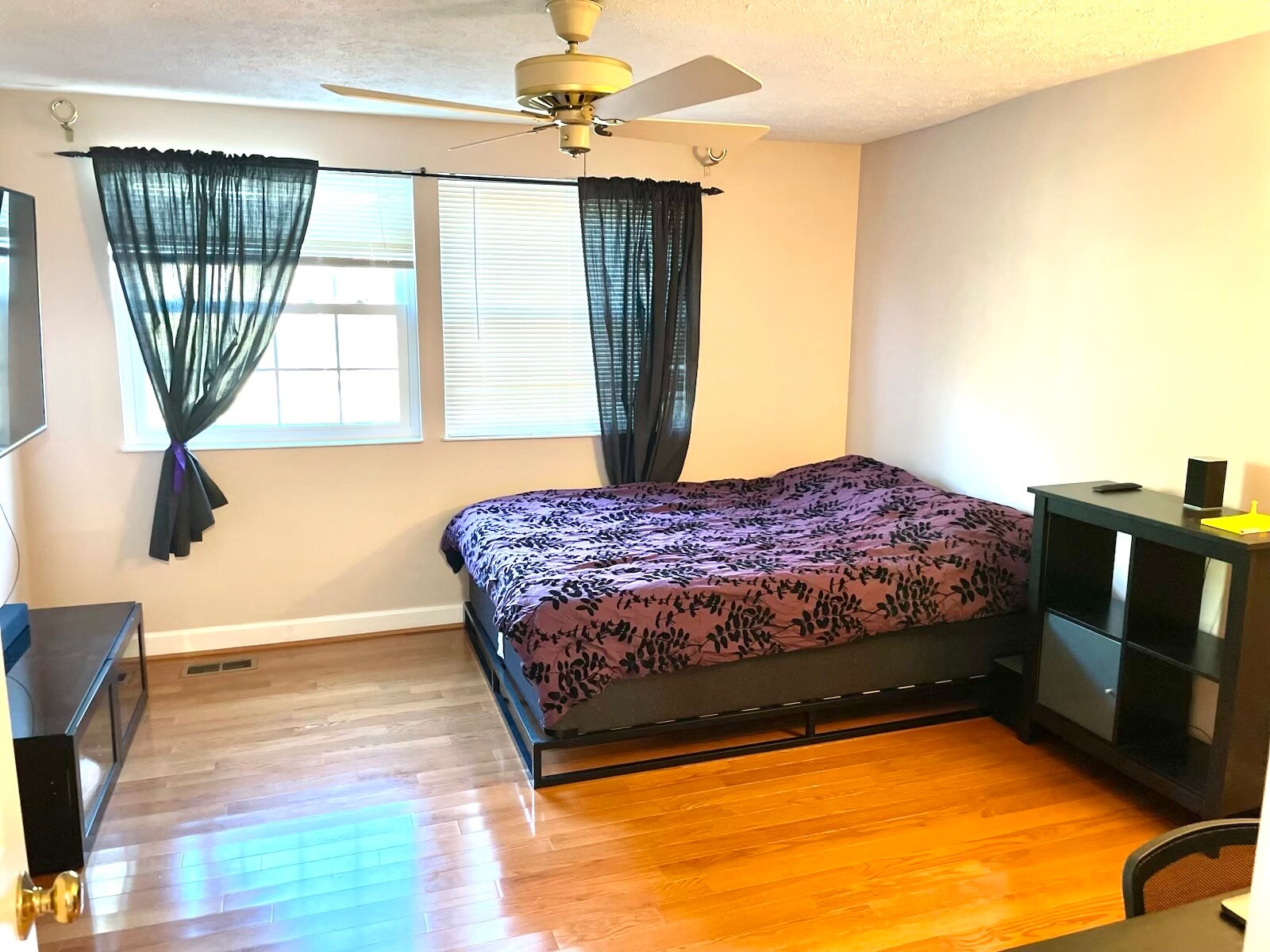 Building Photo - 7531 Weatherby Dr