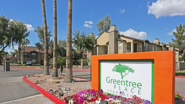 Building Photo - 250 S Elizabeth Way