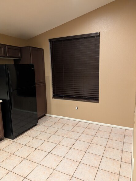 Eat in Kitchen - 10430 W Orange Dr