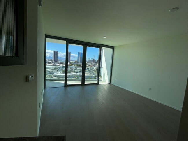 Building Photo - Brand NEW! Koula Studio