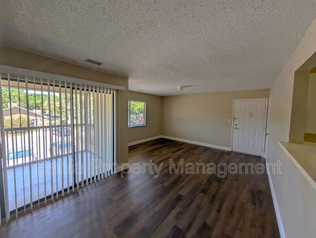 Building Photo - 13401 Arbor Pointe Cir