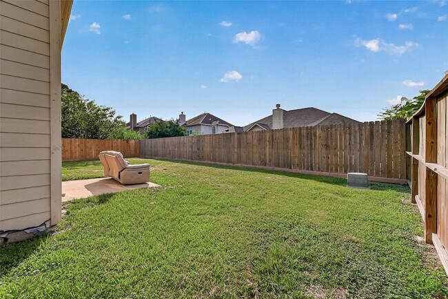 Building Photo - 4011 Alexis Cir
