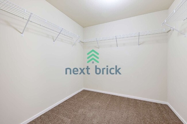 Building Photo - Spacious 3-Bedroom Lynnwood Retreat with 2230 sqft of Comfort!