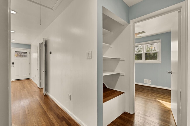 Building Photo - 119 Jasper Pl