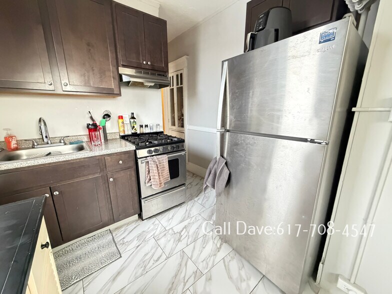 Building Photo - 11 Allston St