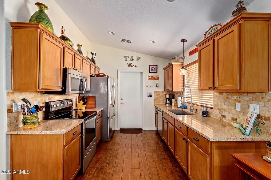 Kitchen - 3209 N 130th Ave