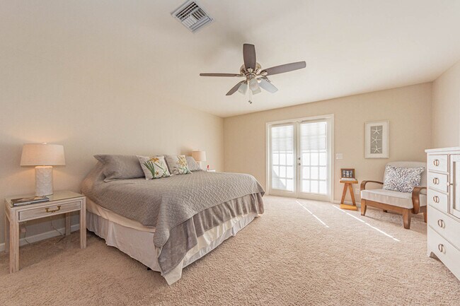 Building Photo - 2225 Silver Sands Ct