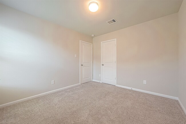 Building Photo - 3914 McDonough Way