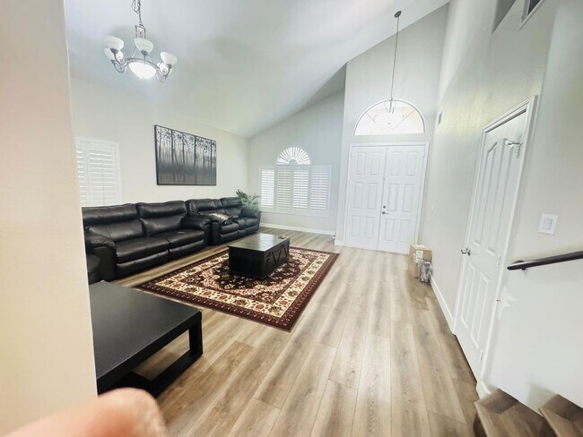 Building Photo - 3805 Cool Meadows Dr