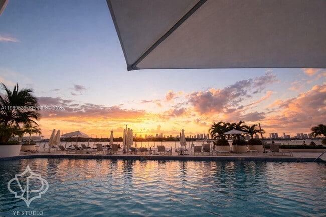 Building Photo - 1000 West Ave