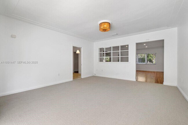 Building Photo - 6820 Granada Blvd