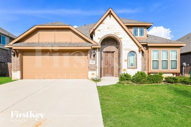 Primary Photo - 1029 English Oak Dr