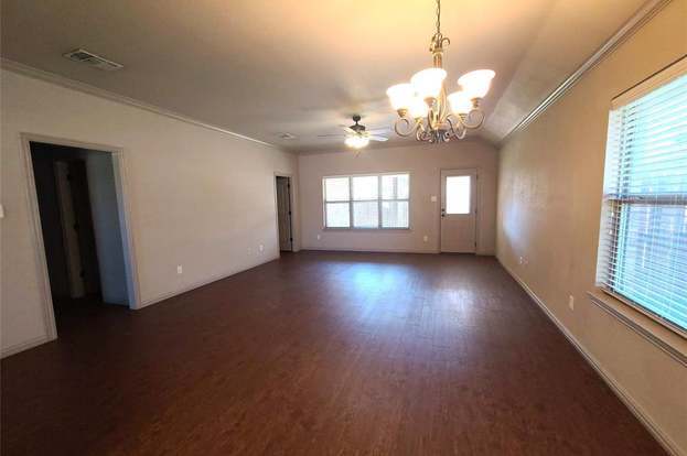 Building Photo - 1110 Avendale Dr