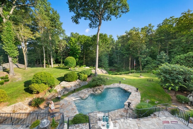 Building Photo - 367 Riversville Rd