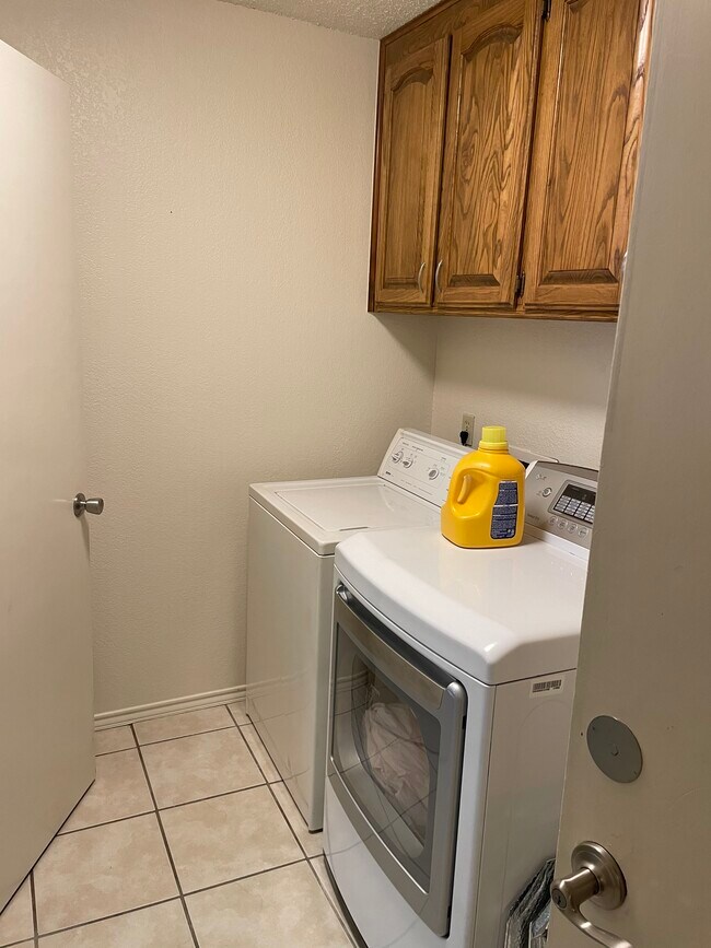 Laundry Room (W&D not included) - 339 Dogwood Dr