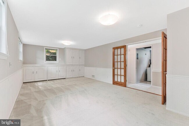 Building Photo - 6534 Jay Miller Dr