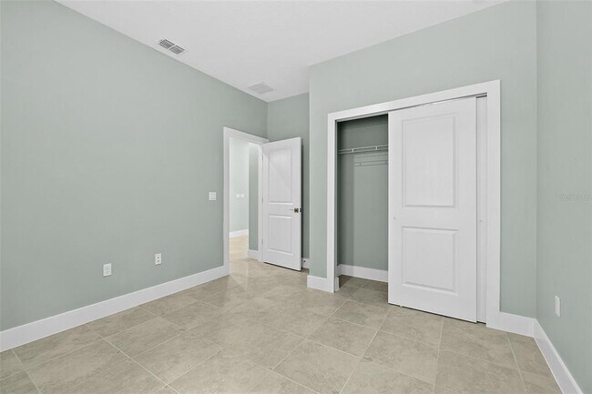 Building Photo - 13 Karas Trail