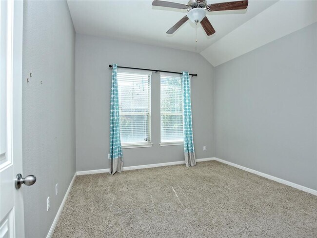 Building Photo - 2508 Hilltop Divide Ln