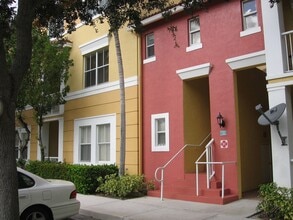 Building Photo - 1118 Shoma Dr