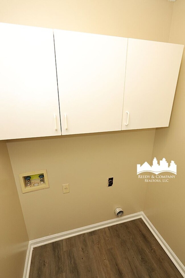 Building Photo - 2189 Rocky Stream Dr