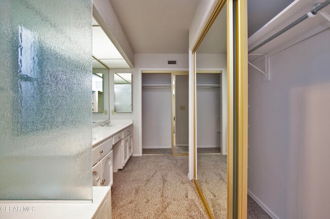 Building Photo - 5711 Mira Grande Dr