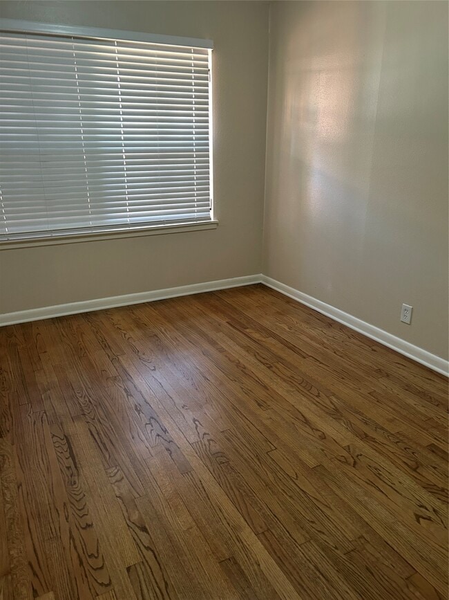 Building Photo - 3927 Faulkner St