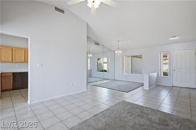 Building Photo - 10713 Paradise Point Dr