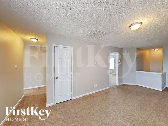 Building Photo - 6616 Kinnerton Dr